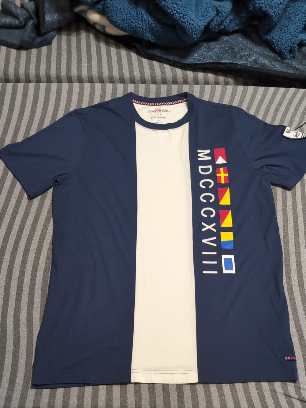 Brooks Brothers Navy and White Short-Sleeve Tee with Nautical Flag Accents XL